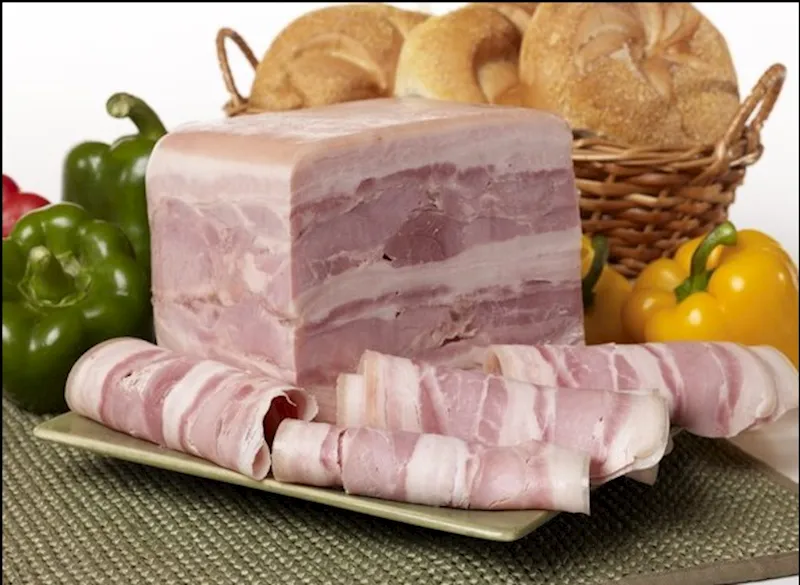 D- BACON LOAF W/PORK SHANKS /BOCZEK PRASOWANY WYS 6/40LB LOOSE GALICJA  N80